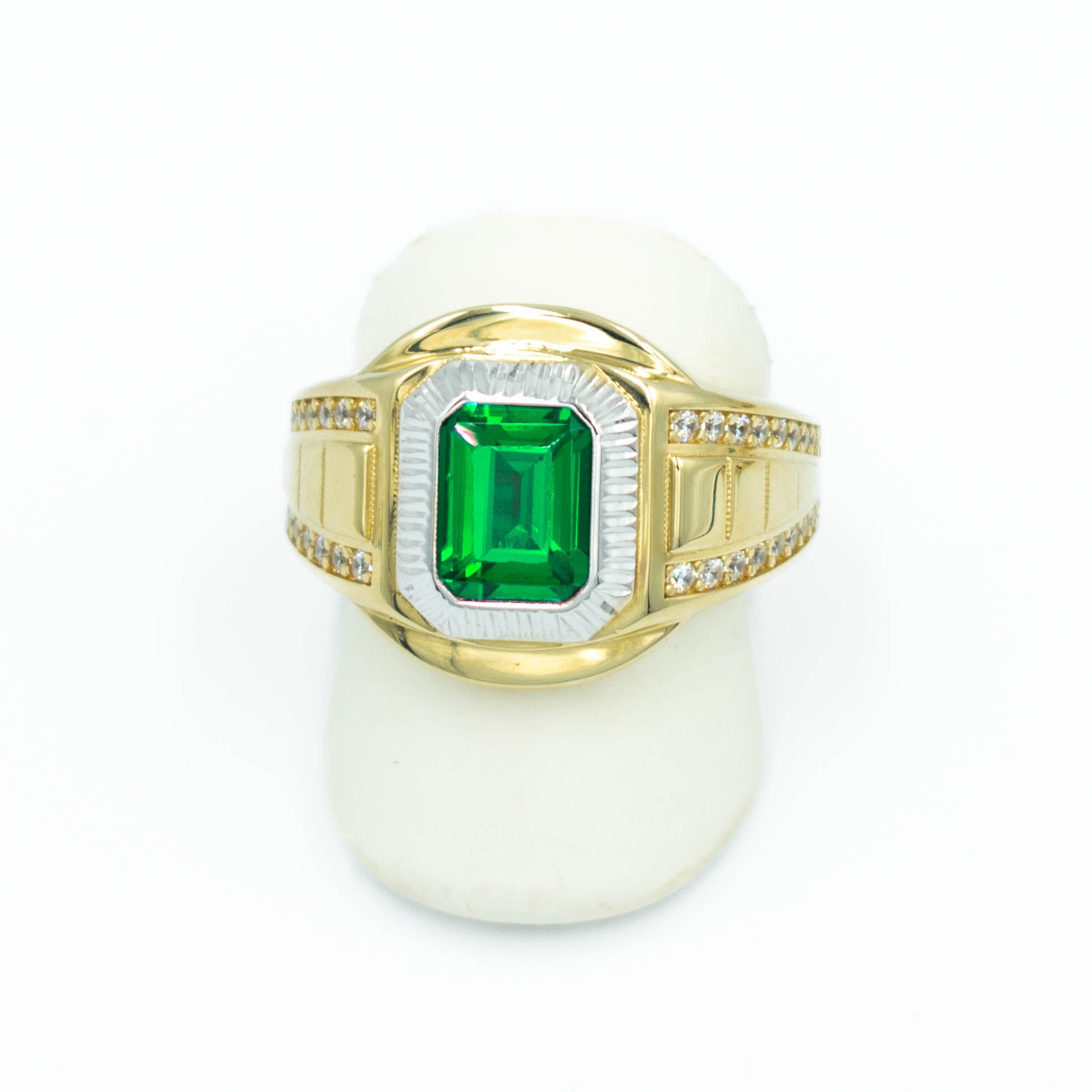 ANILLO CON PIEDRA ZIRCONIA VERDE ORO 14K