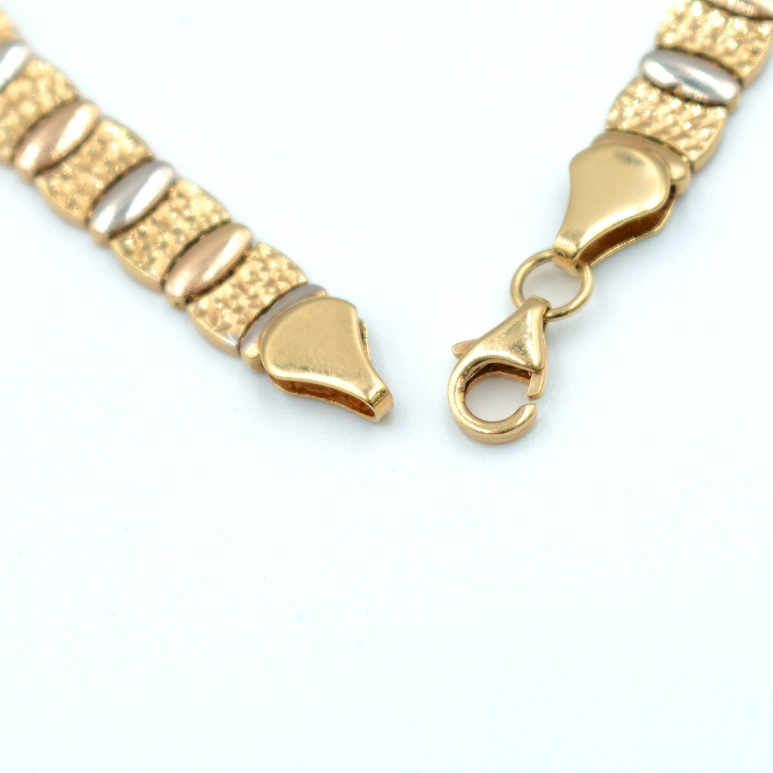 PULSERA TRES ORO 14K