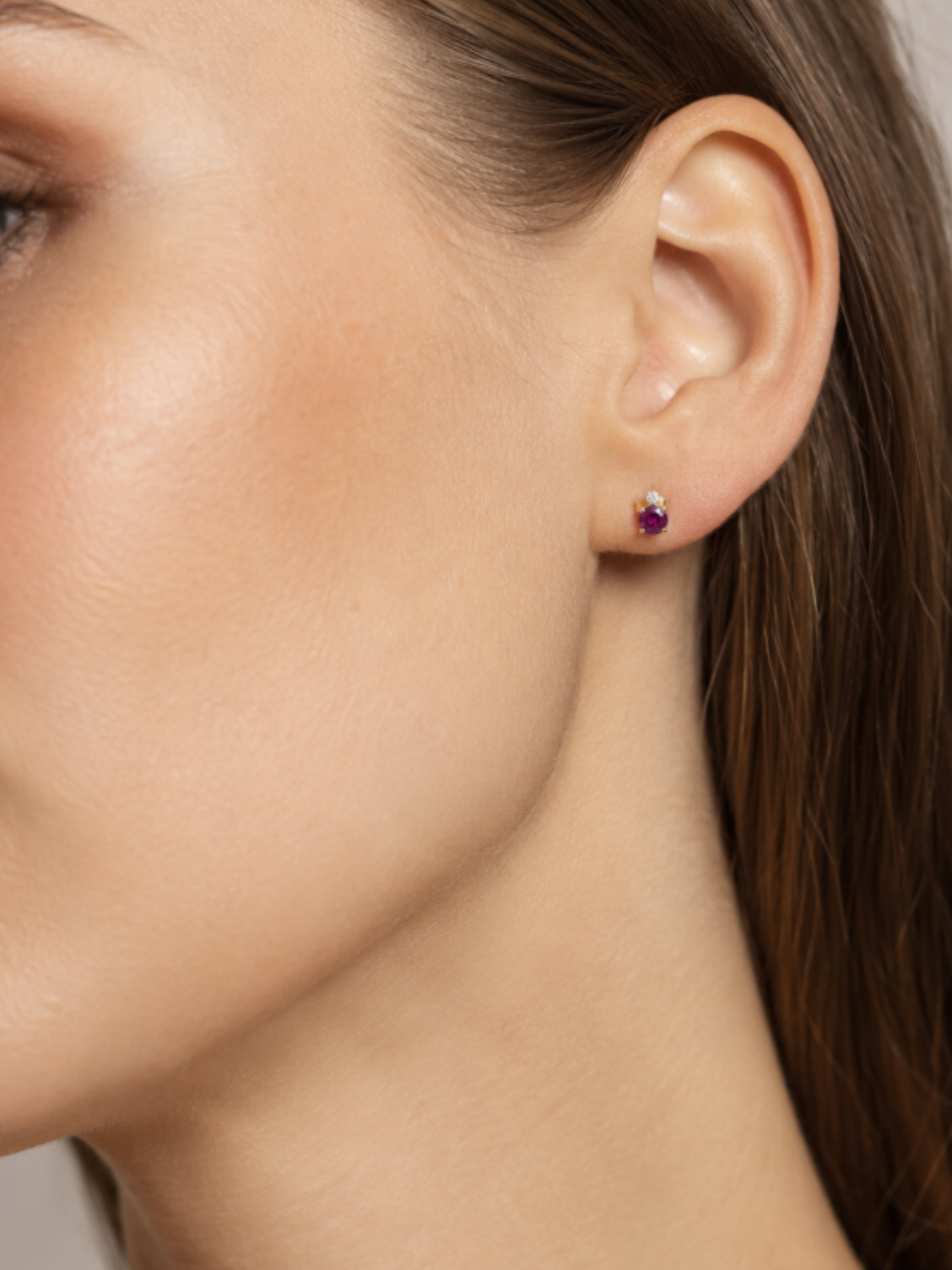 ARETE RUBÍ EN ORO 14K
