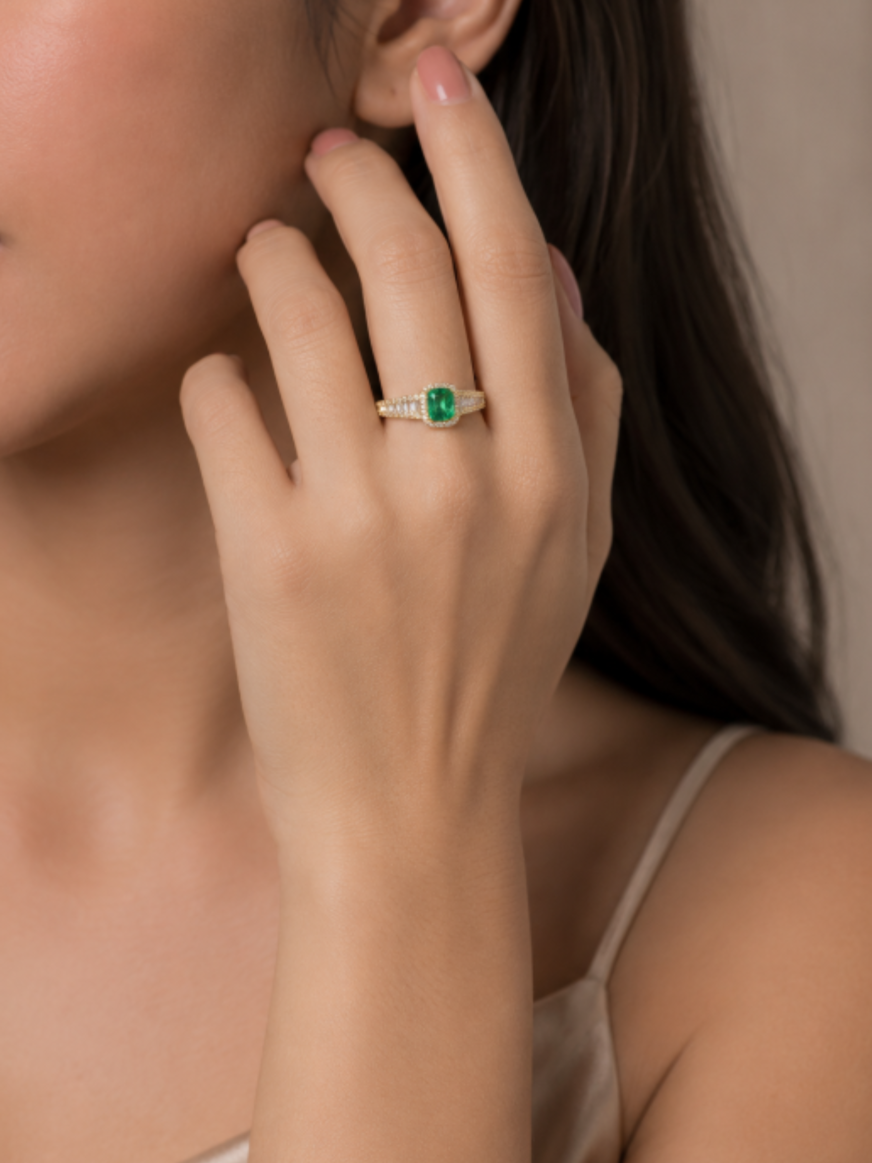 ANILLO ESMERALDA EN 14K