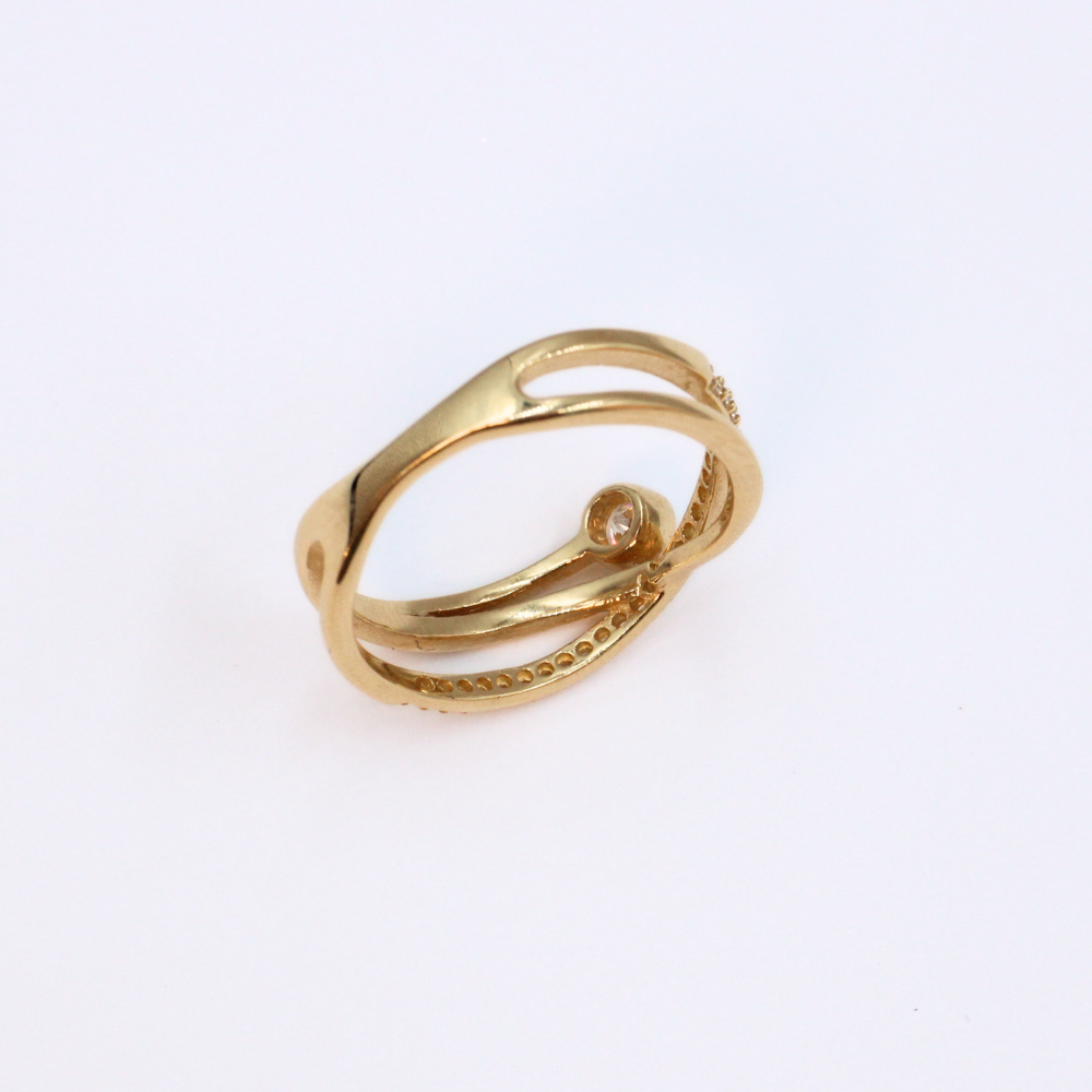 ANILLO CON ZIRCONIAS ORO 14K