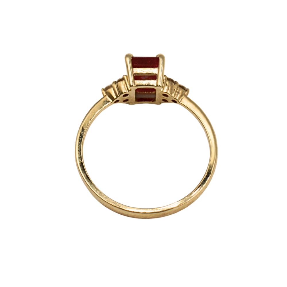 ANILLO RUBÍ Y DIAMANTES ORO 14K