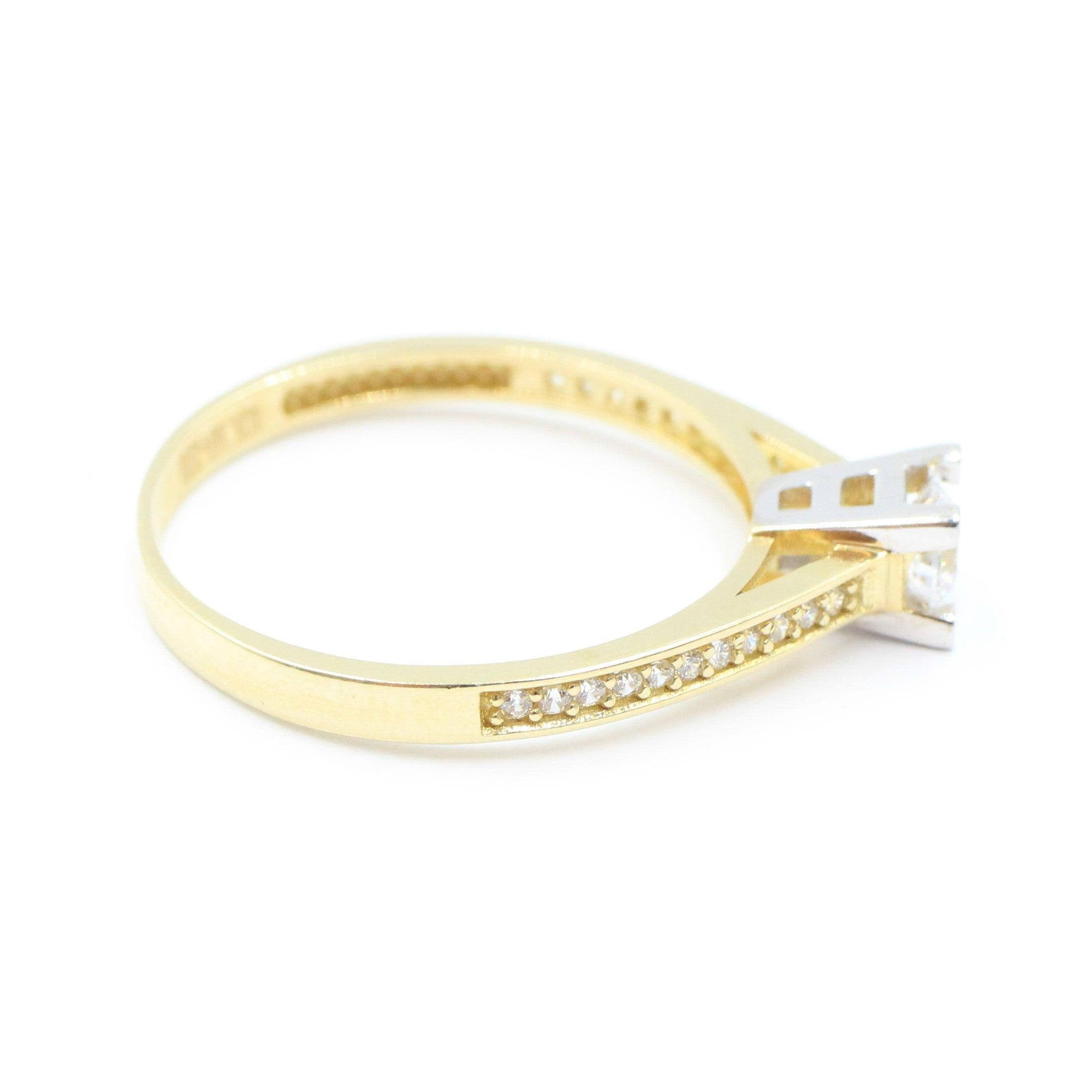 ANILLOS DE COMPROMISO CON PIEDRAS DE ZIRCONIA 10K